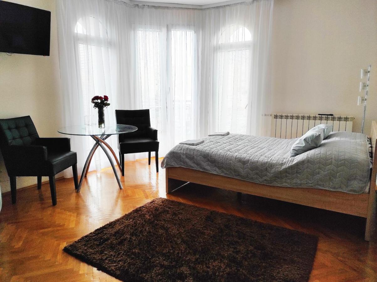 Hostel & Restauracja Santorini Białystok Extérieur photo